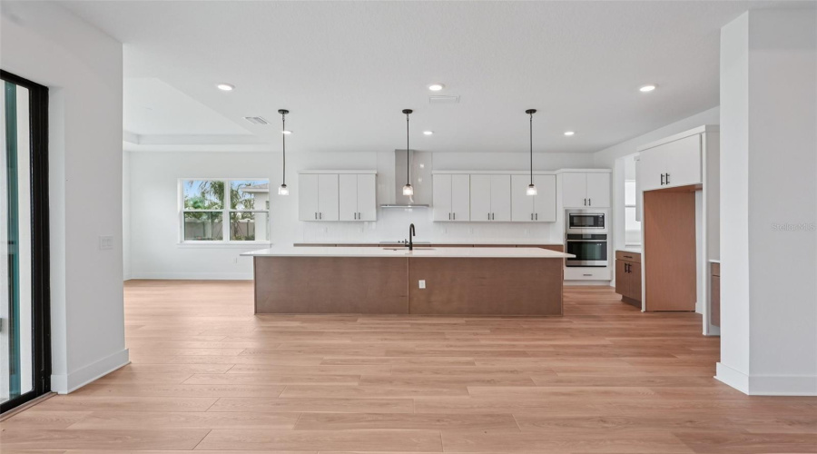 Spring Hill, Florida 34610, 3 Bedroom Bedrooms, ,2 Bathroombathrooms,Residential,For Sale,Ivory Tusk,0,Mfrtb8487918