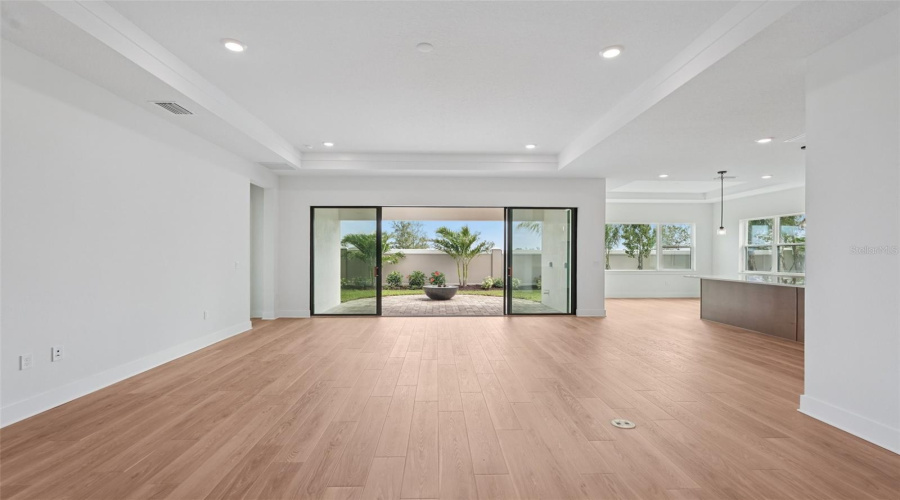 Spring Hill, Florida 34610, 3 Bedroom Bedrooms, ,2 Bathroombathrooms,Residential,For Sale,Ivory Tusk,0,Mfrtb8487918