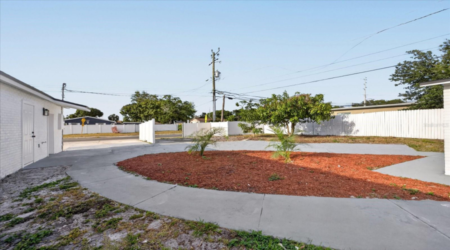 Largo, Florida 33778, 4 Bedroom Bedrooms, ,2 Bathroombathrooms,Residential,For Sale,120Th,0,Mfrtb8501592