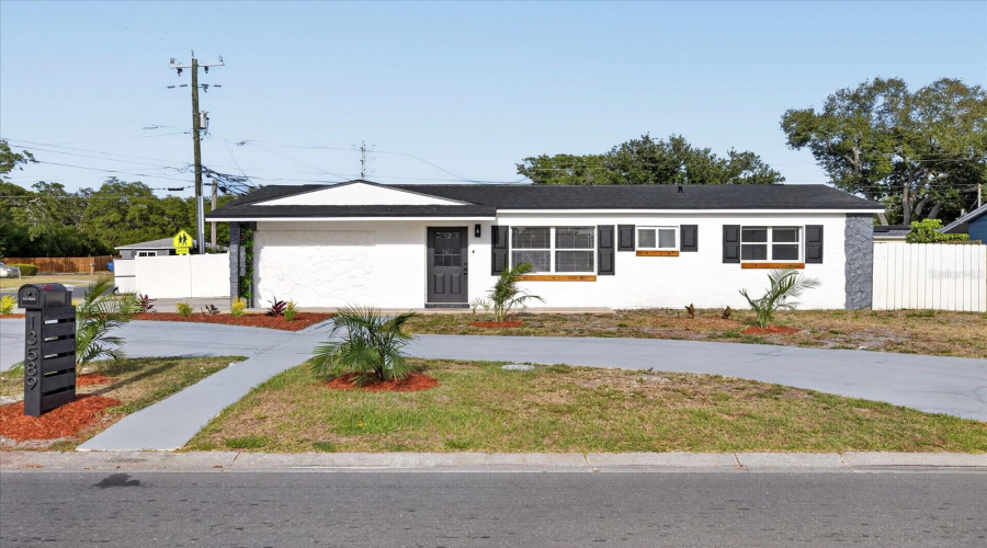 Largo, Florida 33778, 4 Bedroom Bedrooms, ,2 Bathroombathrooms,Residential,For Sale,120Th,0,Mfrtb8501592