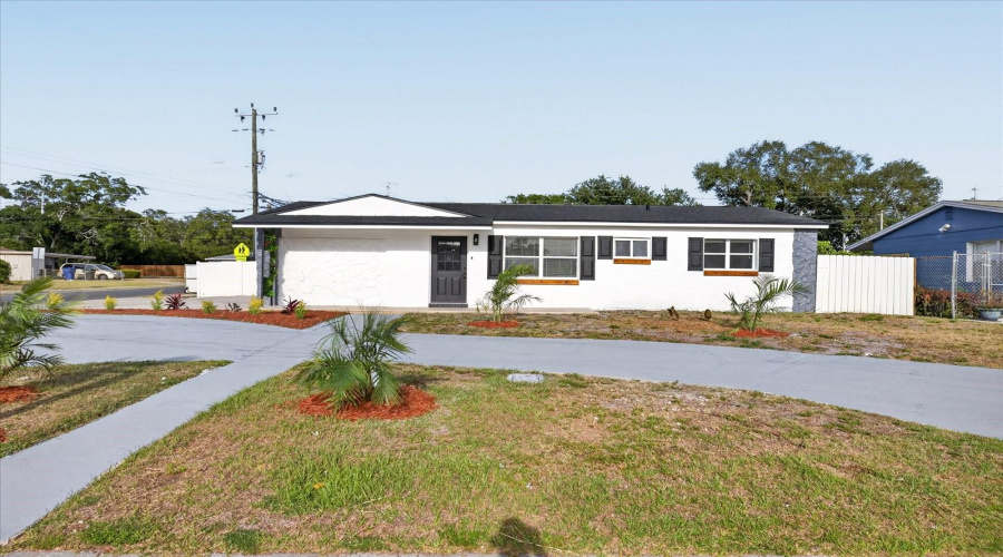 Largo, Florida 33778, 4 Bedroom Bedrooms, ,2 Bathroombathrooms,Residential,For Sale,120Th,0,Mfrtb8501592