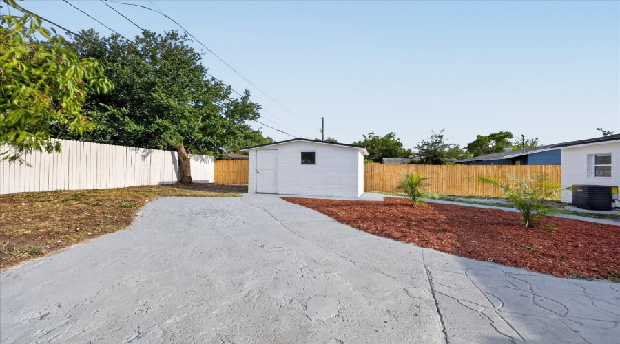 Largo, Florida 33778, 4 Bedroom Bedrooms, ,2 Bathroombathrooms,Residential,For Sale,120Th,0,Mfrtb8501592