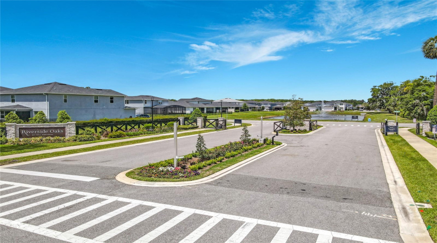Sanford, Florida 32771, 4 Bedroom Bedrooms, ,3 Bathroombathrooms,Residential,For Sale,Bluff Oak,0,Mfro6399508