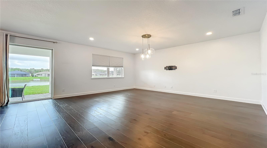Sanford, Florida 32771, 4 Bedroom Bedrooms, ,3 Bathroombathrooms,Residential,For Sale,Bluff Oak,0,Mfro6399508