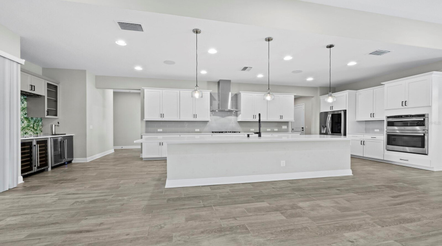 Sarasota, Florida 34241, 4 Bedroom Bedrooms, ,3 Bathroombathrooms,Residential,For Sale,Lungo Lago,0,Mfra4690357
