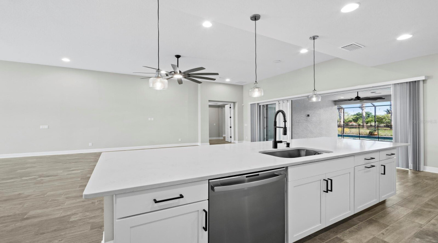 Sarasota, Florida 34241, 4 Bedroom Bedrooms, ,3 Bathroombathrooms,Residential,For Sale,Lungo Lago,0,Mfra4690357