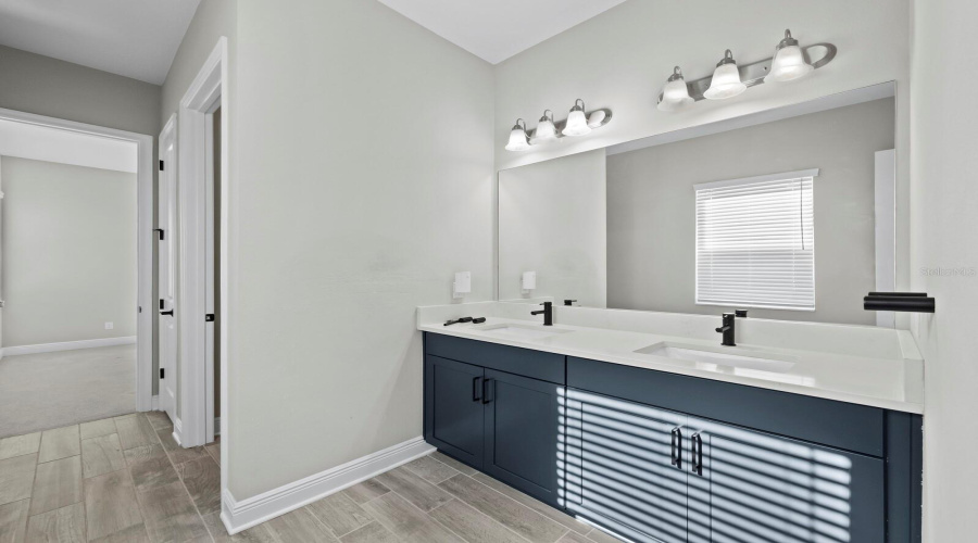 Sarasota, Florida 34241, 4 Bedroom Bedrooms, ,3 Bathroombathrooms,Residential,For Sale,Lungo Lago,0,Mfra4690357