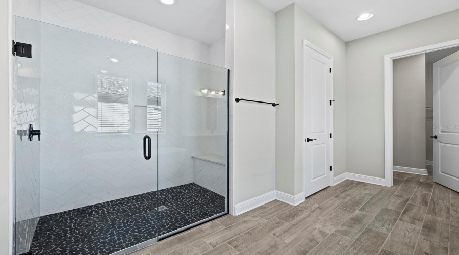 Sarasota, Florida 34241, 4 Bedroom Bedrooms, ,3 Bathroombathrooms,Residential,For Sale,Lungo Lago,0,Mfra4690357