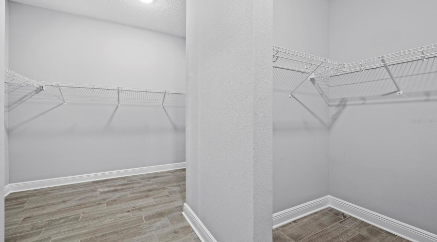 Sarasota, Florida 34241, 4 Bedroom Bedrooms, ,3 Bathroombathrooms,Residential,For Sale,Lungo Lago,0,Mfra4690357