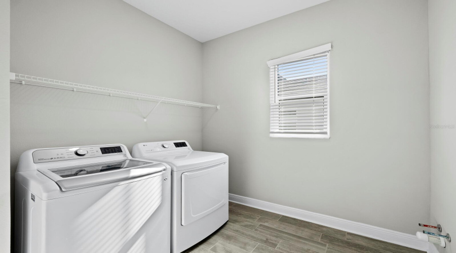 Sarasota, Florida 34241, 4 Bedroom Bedrooms, ,3 Bathroombathrooms,Residential,For Sale,Lungo Lago,0,Mfra4690357
