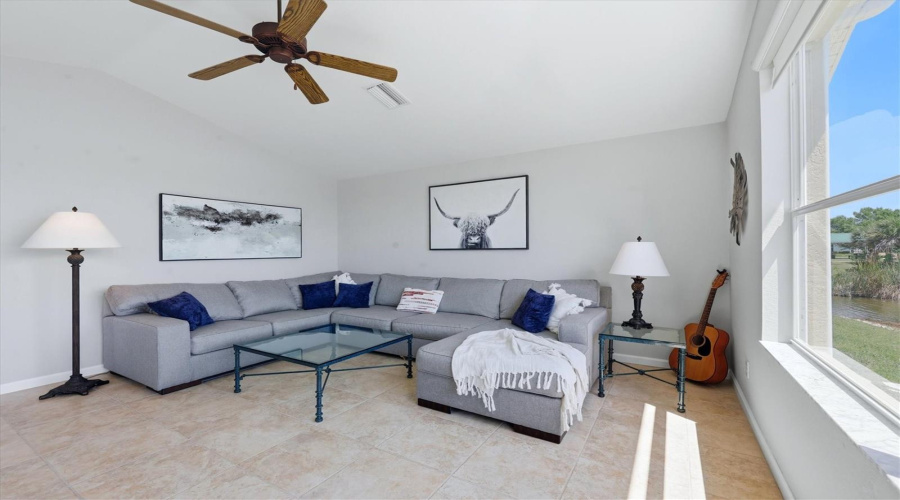 Port Charlotte, Florida 33981, 3 Bedroom Bedrooms, ,2 Bathroombathrooms,Residential,For Sale,Blake,0,Mfrd6146895