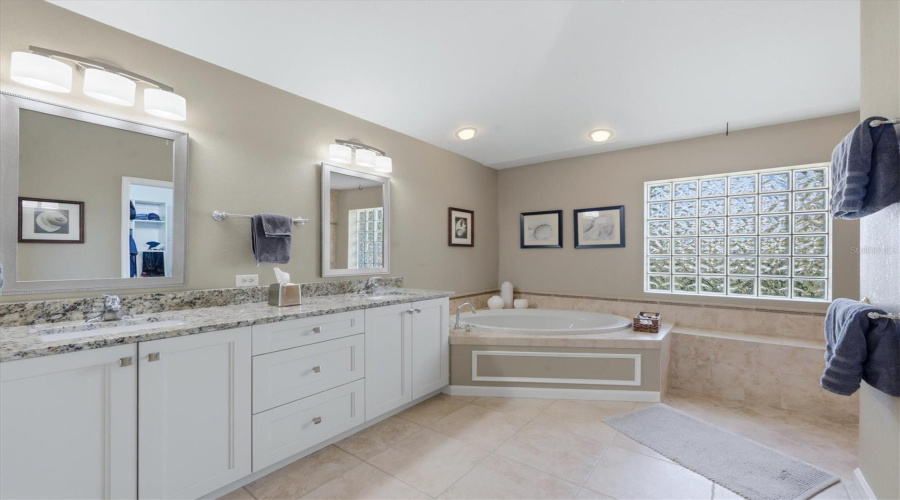 Port Charlotte, Florida 33981, 3 Bedroom Bedrooms, ,2 Bathroombathrooms,Residential,For Sale,Blake,0,Mfrd6146895