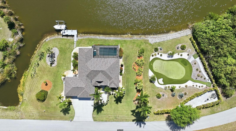 Port Charlotte, Florida 33981, 3 Bedroom Bedrooms, ,2 Bathroombathrooms,Residential,For Sale,Blake,0,Mfrd6146895