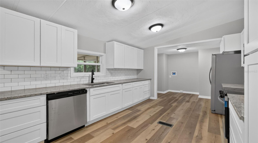 Ocala, Florida 34480, 4 Bedroom Bedrooms, ,3 Bathroombathrooms,Residential,For Sale,59Th,0,Mfrom728979