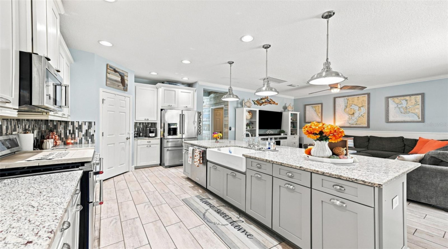 Apollo Beach, Florida 33572, 4 Bedroom Bedrooms, ,3 Bathroombathrooms,Residential,For Sale,Admiral Pointe,0,Mfrtb8475052