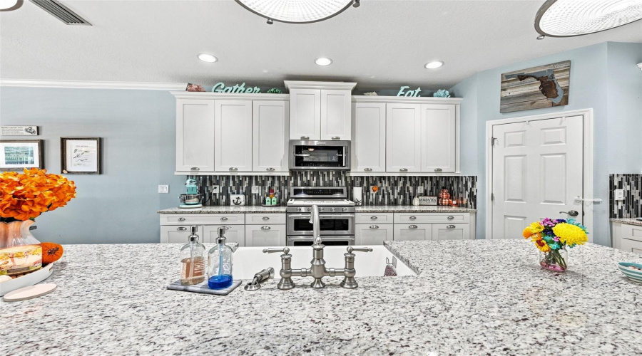 Apollo Beach, Florida 33572, 4 Bedroom Bedrooms, ,3 Bathroombathrooms,Residential,For Sale,Admiral Pointe,0,Mfrtb8475052