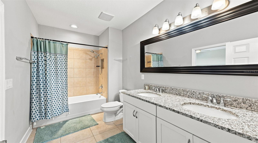 Apollo Beach, Florida 33572, 4 Bedroom Bedrooms, ,3 Bathroombathrooms,Residential,For Sale,Admiral Pointe,0,Mfrtb8475052