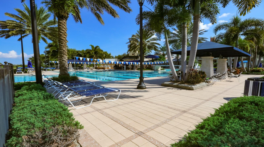 Apollo Beach, Florida 33572, 4 Bedroom Bedrooms, ,3 Bathroombathrooms,Residential,For Sale,Admiral Pointe,0,Mfrtb8475052
