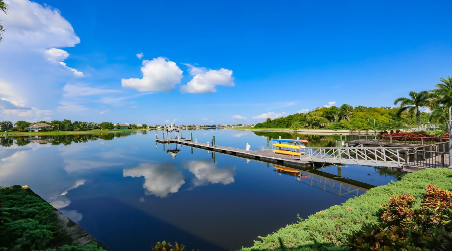 Apollo Beach, Florida 33572, 4 Bedroom Bedrooms, ,3 Bathroombathrooms,Residential,For Sale,Admiral Pointe,0,Mfrtb8475052