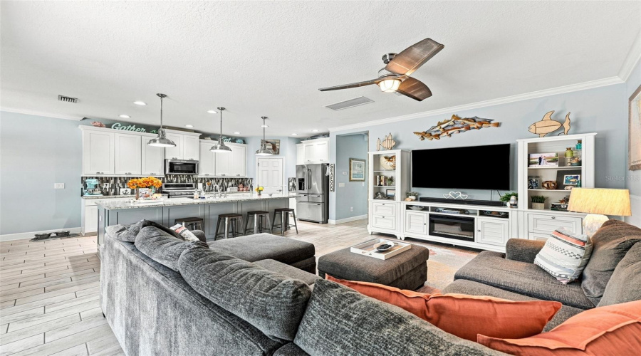 Apollo Beach, Florida 33572, 4 Bedroom Bedrooms, ,3 Bathroombathrooms,Residential,For Sale,Admiral Pointe,0,Mfrtb8475052