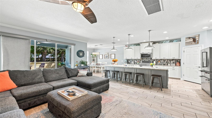 Apollo Beach, Florida 33572, 4 Bedroom Bedrooms, ,3 Bathroombathrooms,Residential,For Sale,Admiral Pointe,0,Mfrtb8475052
