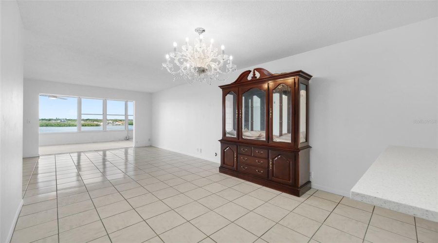 St Petersburg, Florida 33707, 1 Bedroom Bedrooms, ,1 Bathroombathrooms,Residential,For Sale,Shore,0,Mfrtb8541268