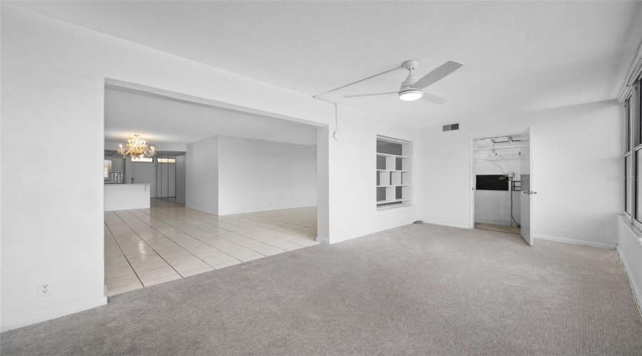 St Petersburg, Florida 33707, 1 Bedroom Bedrooms, ,1 Bathroombathrooms,Residential,For Sale,Shore,0,Mfrtb8541268