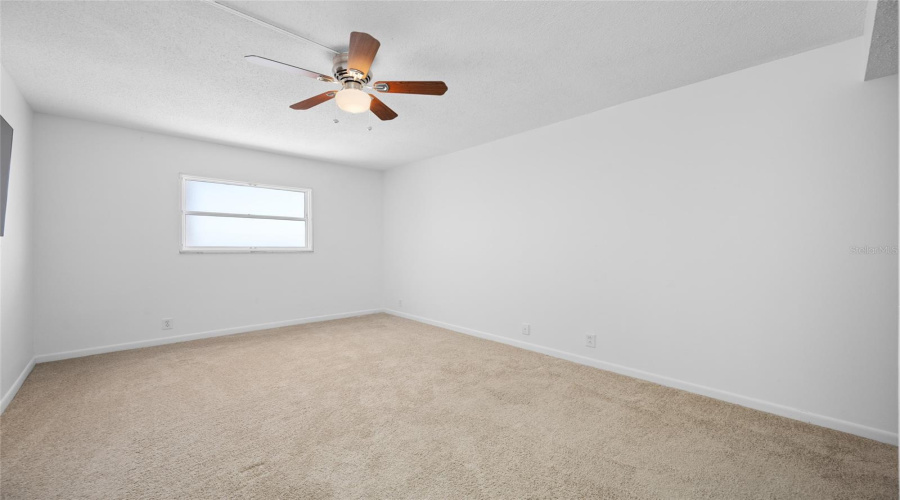 St Petersburg, Florida 33707, 1 Bedroom Bedrooms, ,1 Bathroombathrooms,Residential,For Sale,Shore,0,Mfrtb8541268