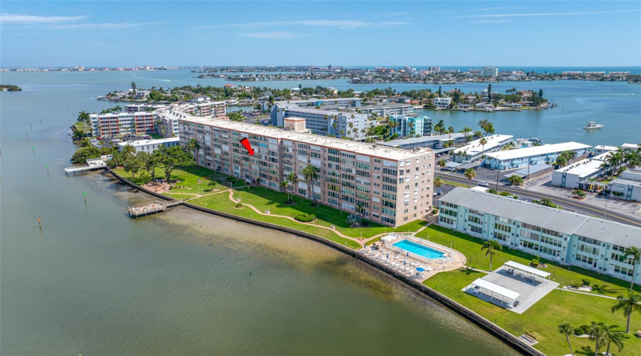 St Petersburg, Florida 33707, 1 Bedroom Bedrooms, ,1 Bathroombathrooms,Residential,For Sale,Shore,0,Mfrtb8541268