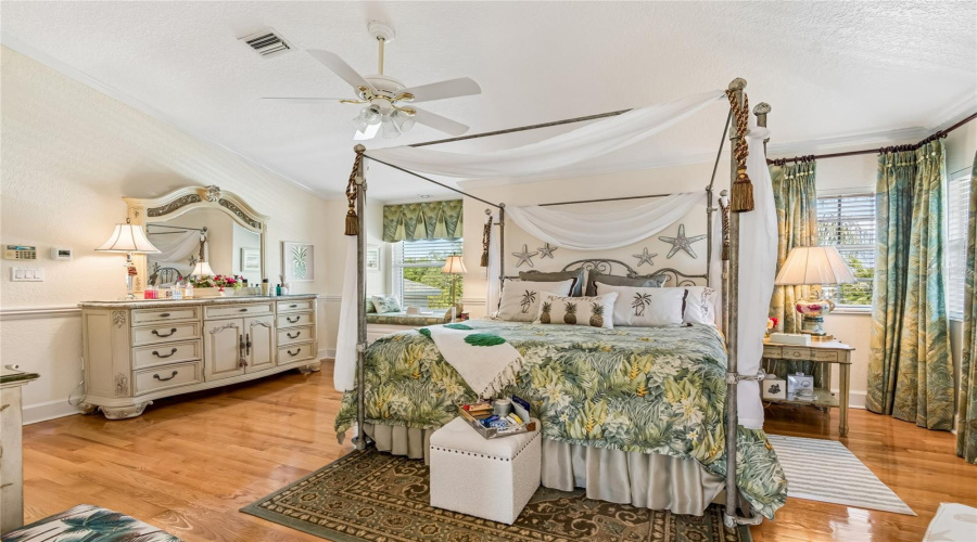 New Port Richey, Florida 34655, 4 Bedroom Bedrooms, ,4 Bathroombathrooms,Residential,For Sale,Cachette De Riviera,0,Mfrw7886062