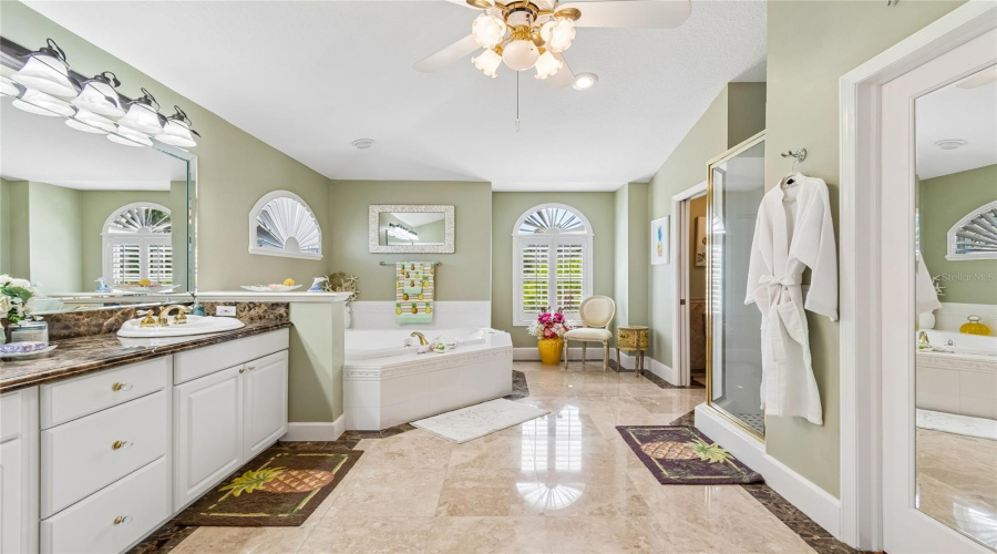 New Port Richey, Florida 34655, 4 Bedroom Bedrooms, ,4 Bathroombathrooms,Residential,For Sale,Cachette De Riviera,0,Mfrw7886062