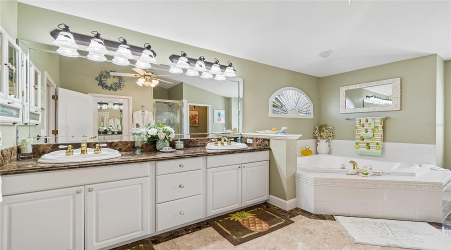 New Port Richey, Florida 34655, 4 Bedroom Bedrooms, ,4 Bathroombathrooms,Residential,For Sale,Cachette De Riviera,0,Mfrw7886062
