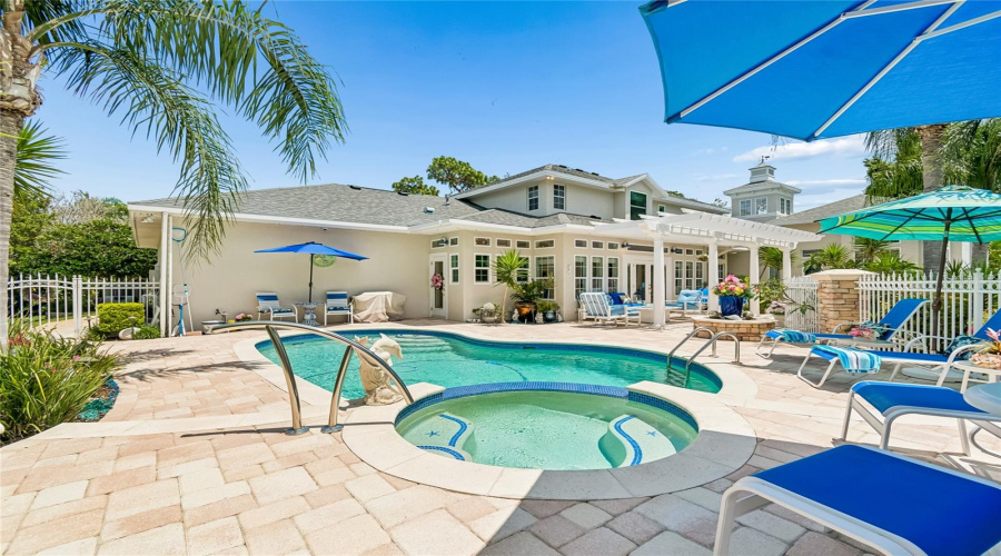 New Port Richey, Florida 34655, 4 Bedroom Bedrooms, ,4 Bathroombathrooms,Residential,For Sale,Cachette De Riviera,0,Mfrw7886062