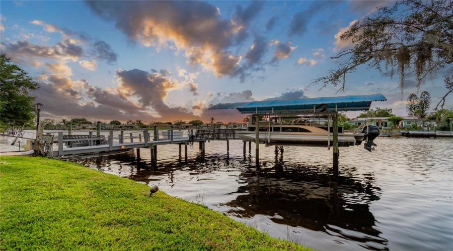 New Port Richey, Florida 34655, 4 Bedroom Bedrooms, ,4 Bathroombathrooms,Residential,For Sale,Cachette De Riviera,0,Mfrw7886062