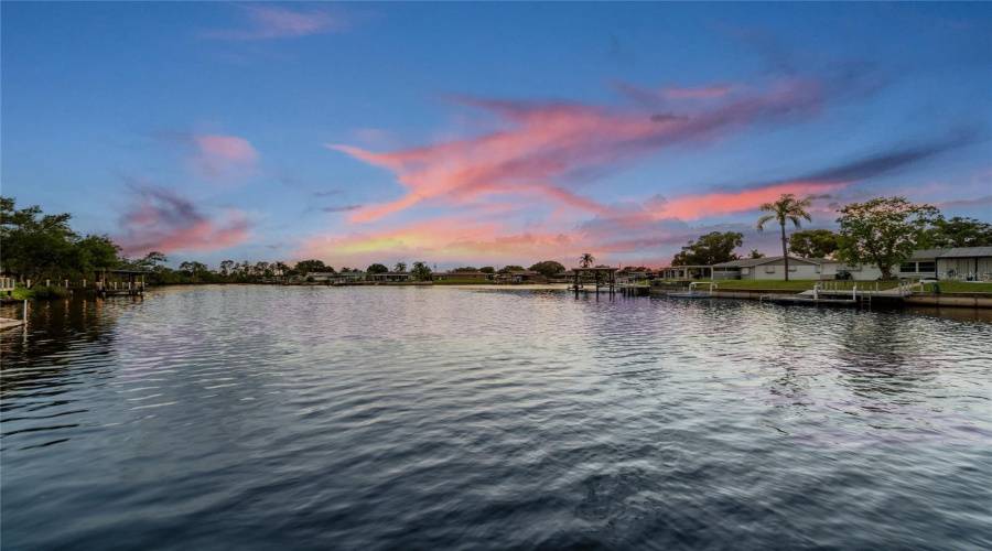 New Port Richey, Florida 34655, 4 Bedroom Bedrooms, ,4 Bathroombathrooms,Residential,For Sale,Cachette De Riviera,0,Mfrw7886062