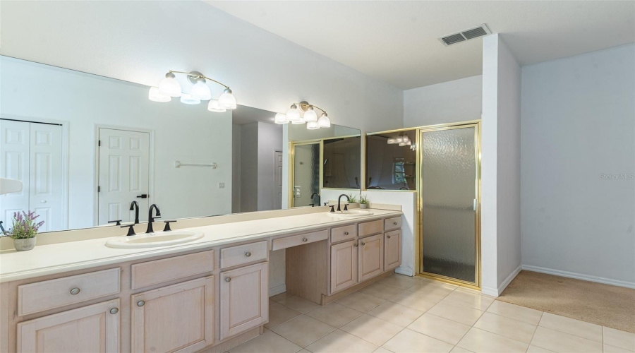 Kissimmee, Florida 34759, 3 Bedroom Bedrooms, ,2 Bathroombathrooms,Residential,For Sale,Sand Piper,0,Mfrl4963438