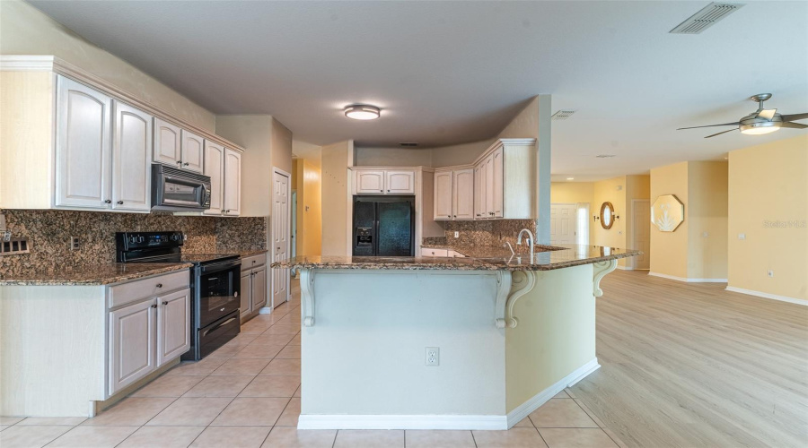 Kissimmee, Florida 34759, 3 Bedroom Bedrooms, ,2 Bathroombathrooms,Residential,For Sale,Sand Piper,0,Mfrl4963438