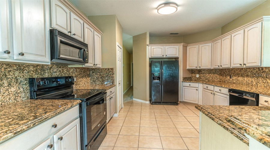 Kissimmee, Florida 34759, 3 Bedroom Bedrooms, ,2 Bathroombathrooms,Residential,For Sale,Sand Piper,0,Mfrl4963438