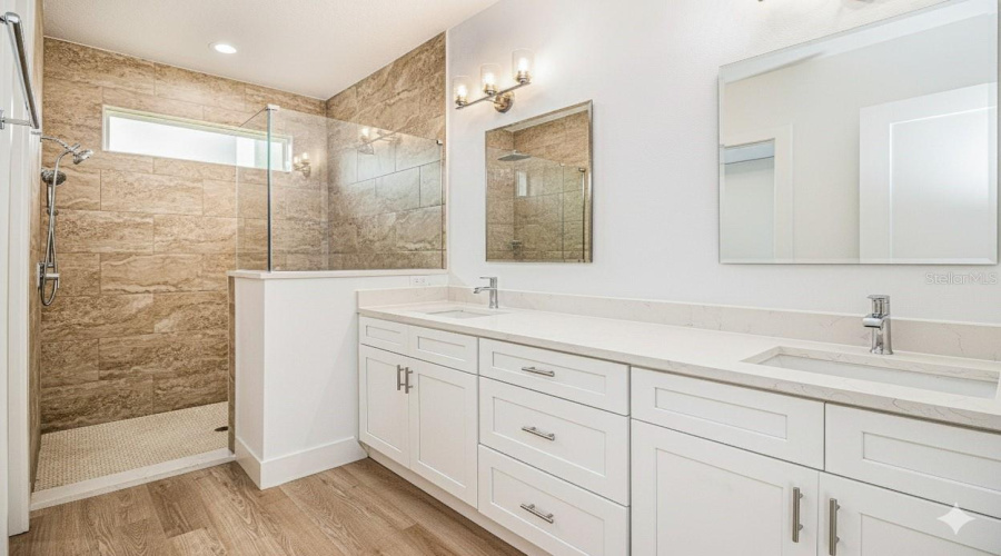 Palm Bay, Florida 32908, 3 Bedroom Bedrooms, ,2 Bathroombathrooms,Residential,For Sale,Gelaso,0,Mfro6428770