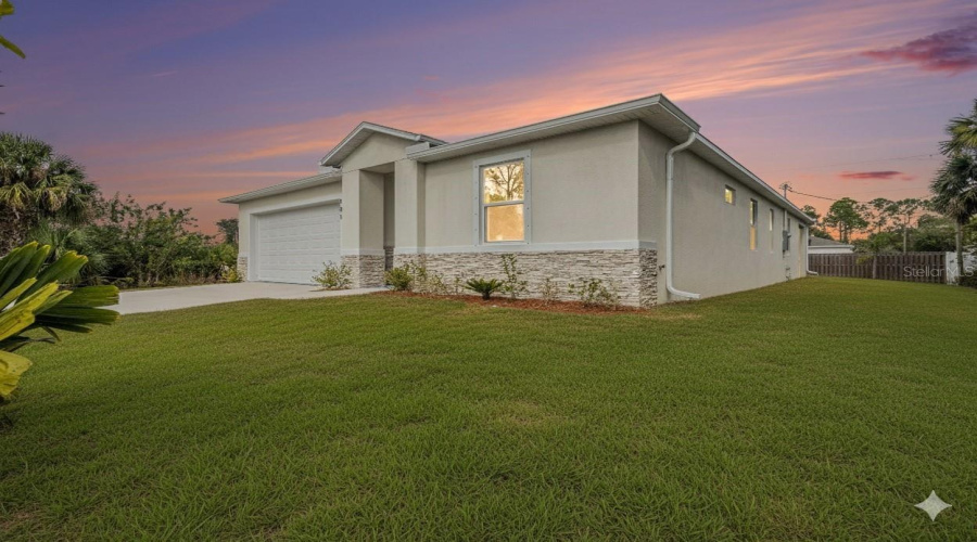 Palm Bay, Florida 32908, 3 Bedroom Bedrooms, ,2 Bathroombathrooms,Residential,For Sale,Gelaso,0,Mfro6428770