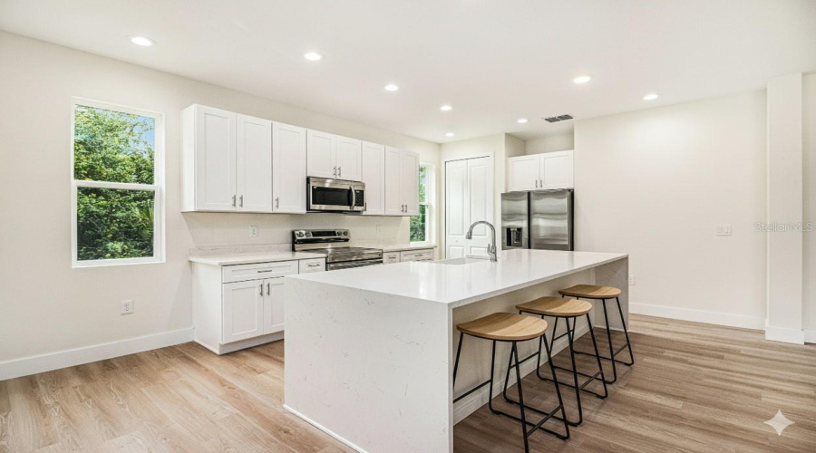 Palm Bay, Florida 32908, 3 Bedroom Bedrooms, ,2 Bathroombathrooms,Residential,For Sale,Gelaso,0,Mfro6428770