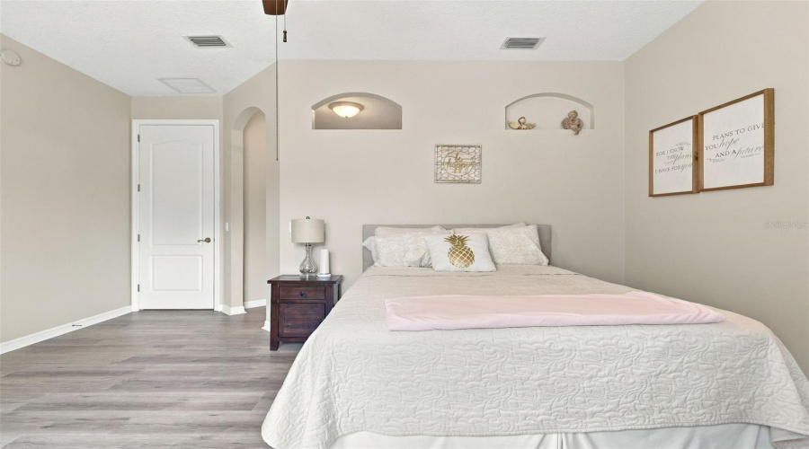 2Nd Bedroom W/Ensuite Bath