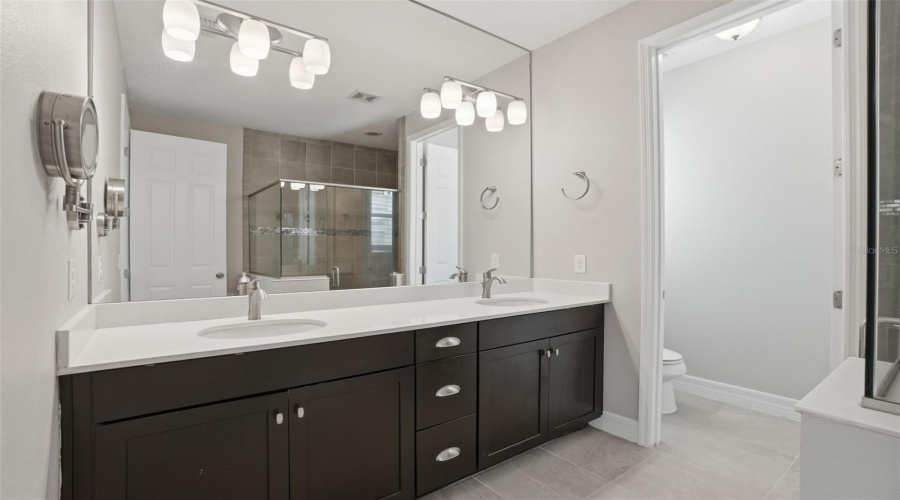 Orlando, Florida 32832, 6 Bedroom Bedrooms, ,4 Bathroombathrooms,Residential,For Sale,Tibbett,0,Mfro6402870