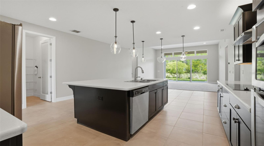 Orlando, Florida 32832, 6 Bedroom Bedrooms, ,4 Bathroombathrooms,Residential,For Sale,Tibbett,0,Mfro6402870