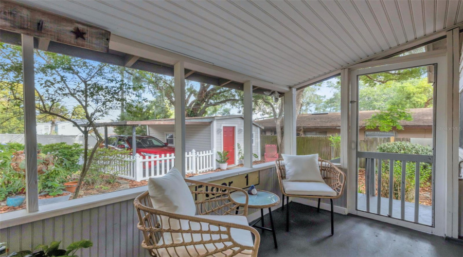 Lakeland, Florida 33801, 2 Bedroom Bedrooms, ,1 Bathroombathrooms,Residential,For Sale,Johnson,0,Mfrl4962678