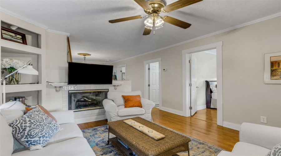 Lakeland, Florida 33801, 2 Bedroom Bedrooms, ,1 Bathroombathrooms,Residential,For Sale,Johnson,0,Mfrl4962678