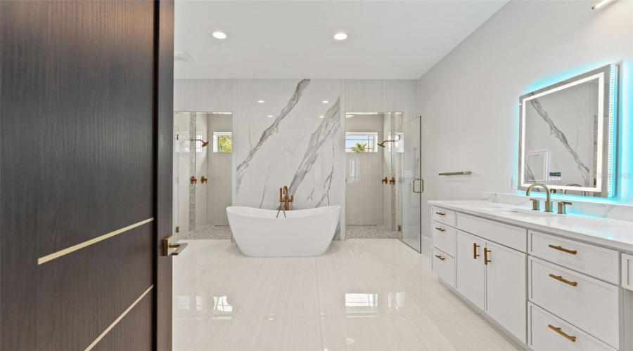 Trinity, Florida 34655, 5 Bedroom Bedrooms, ,4 Bathroombathrooms,Residential,For Sale,Pontofino,0,Mfrtb8470103