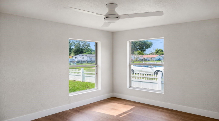 Tampa, Florida 33604, 3 Bedroom Bedrooms, ,2 Bathroombathrooms,Residential,For Sale,Edison,0,Mfrtb8538108
