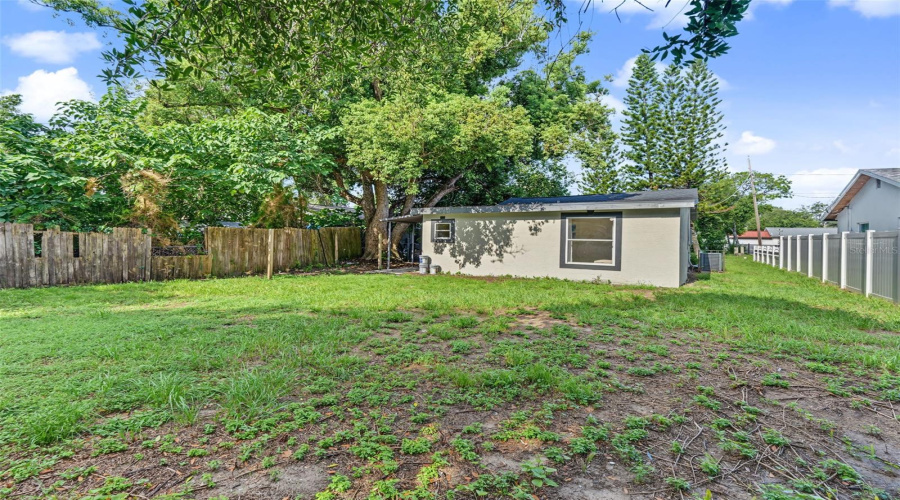 Tampa, Florida 33604, 3 Bedroom Bedrooms, ,2 Bathroombathrooms,Residential,For Sale,Edison,0,Mfrtb8538108