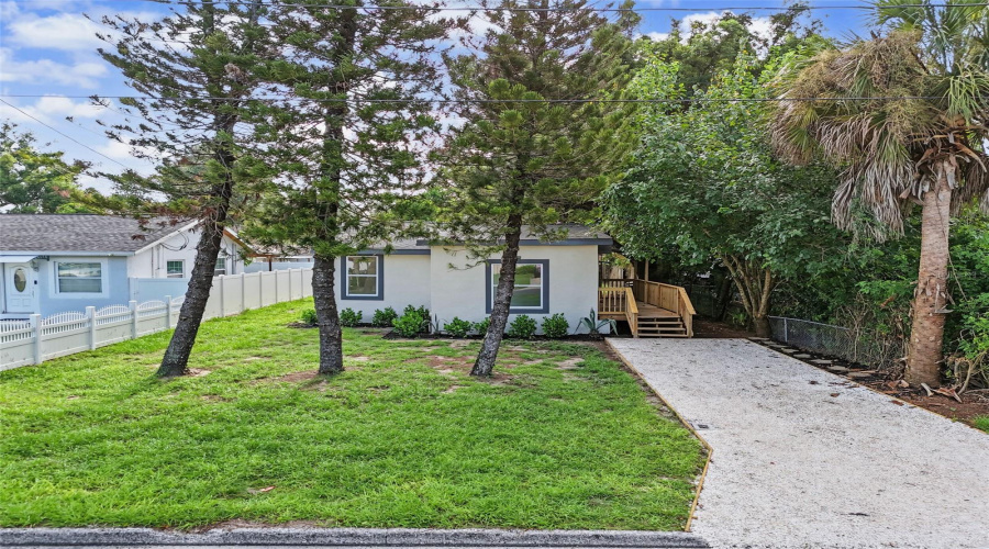 Tampa, Florida 33604, 3 Bedroom Bedrooms, ,2 Bathroombathrooms,Residential,For Sale,Edison,0,Mfrtb8538108